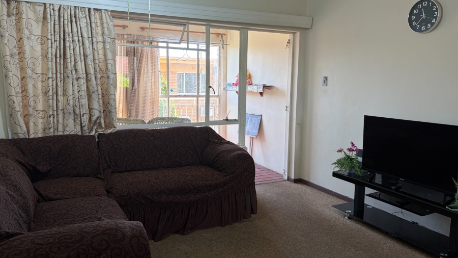 1 Bedroom Property for Sale in Potchefstroom North North West